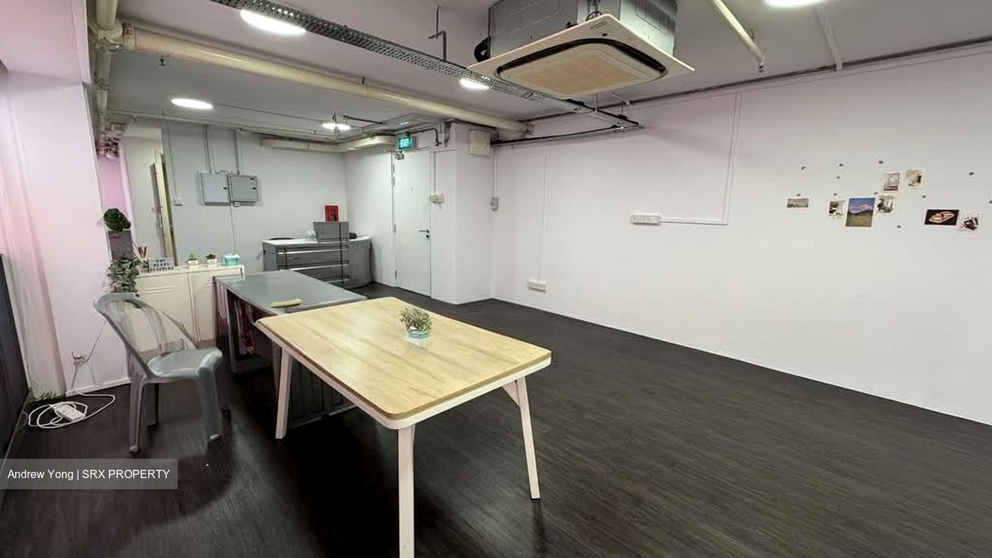 Okio (D12), Office #552902861